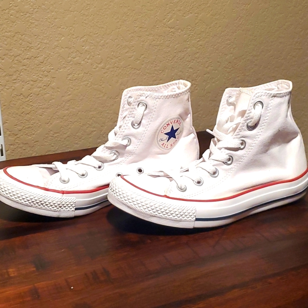 Converse White High-Top Size 7